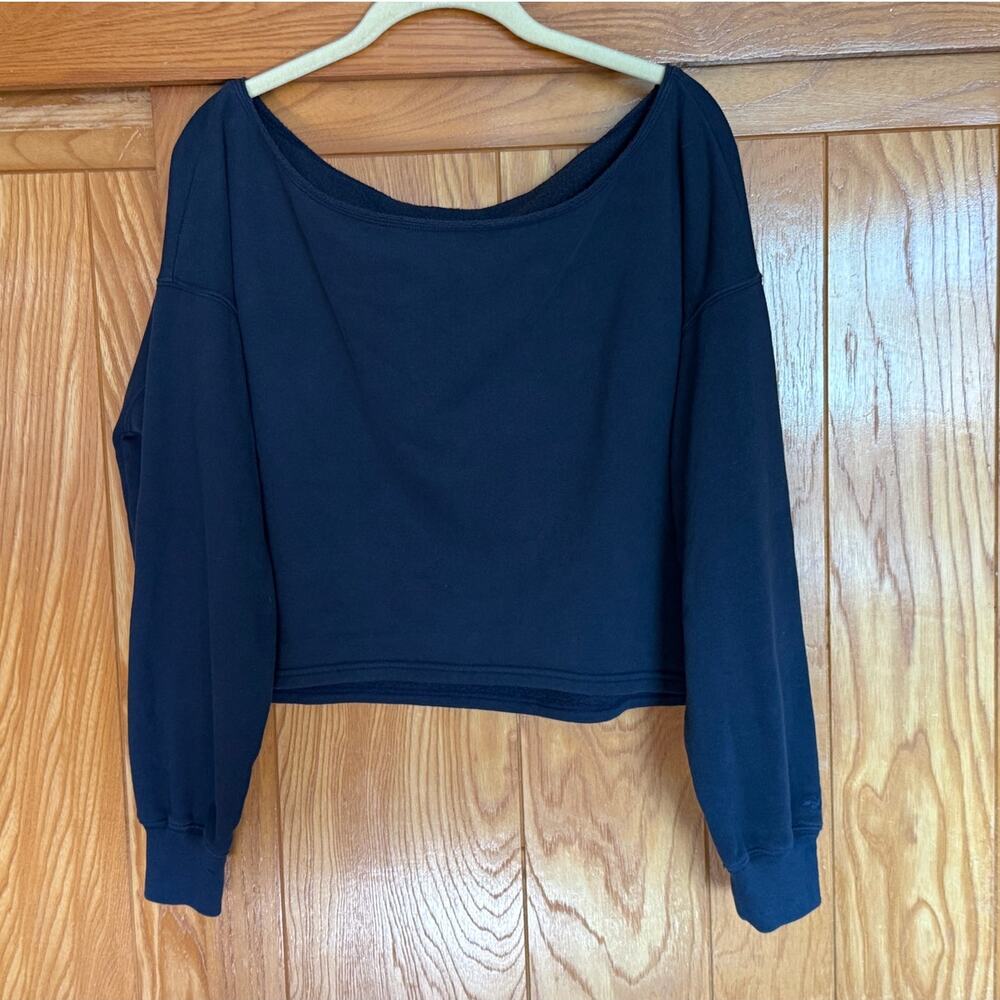 Hollister Navy Blue Off-The-Shoulder Cropped Sweatshirt -XS